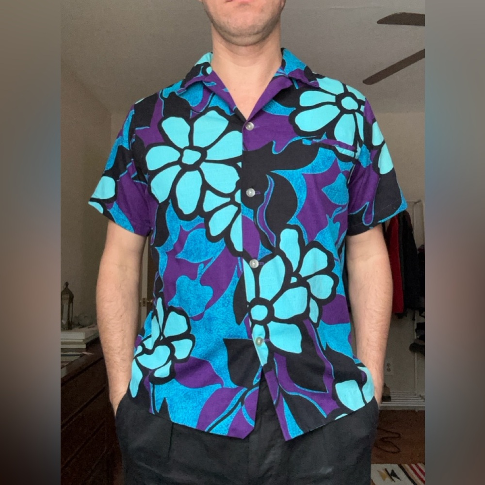 Men's Hawaiian Floral Short Sleeve Shirt - Blue and Purple